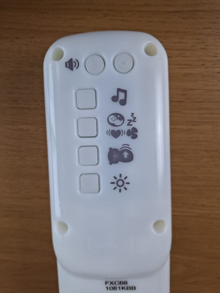 Bedienfeld des Schlummer-Otters mit Tasten für Lautstärke, Musik, Geräusche, Atembewegung und Licht